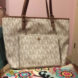 Michael Kors Logo tote
